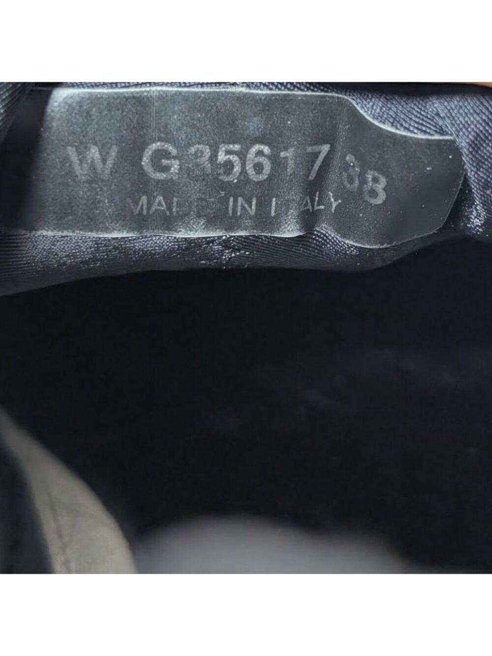 Chanel Sneakers CC Logo Quilted - Picture 9 of 10